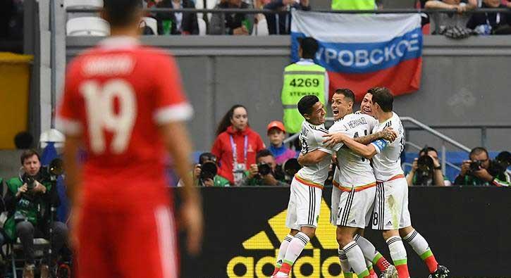 Meksika ev sahibi Rusya'y 2-1 yendi ve yar finale kt