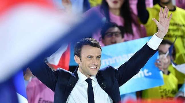 Fransa'da Macron'dan memnuniyet oran artt