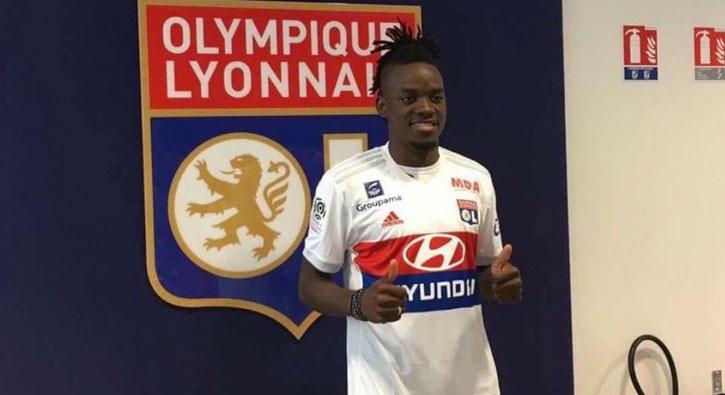 Olympique Lyon bonservisi Chelsea'de bulunan Bertrand Traore'yi transfer etti