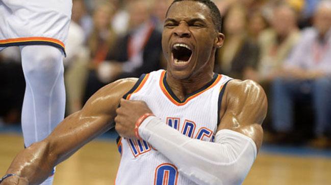 NBA'de Sezonun En Deerli Oyuncusu Russell Westbrook seildi