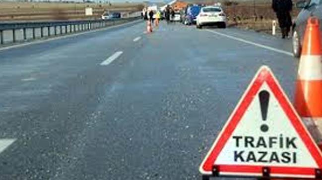 Sakarya'da yolcu otobs kaza yapt 2 kii yaraland