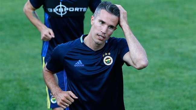 Robin van Persie Kocaman'la yeniden dodu