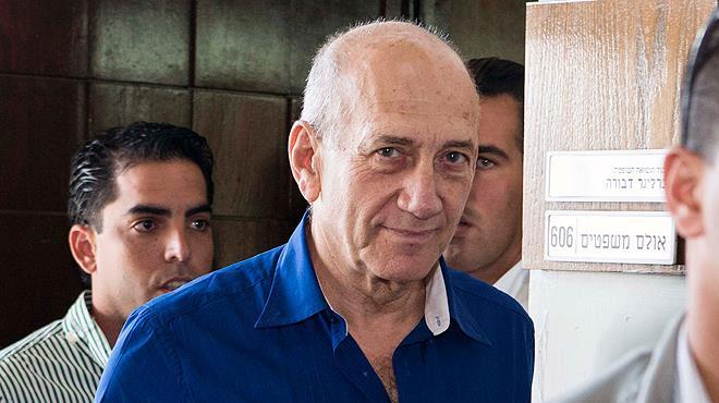 Eski srail Babakan Ehud Olmert hapisten kt