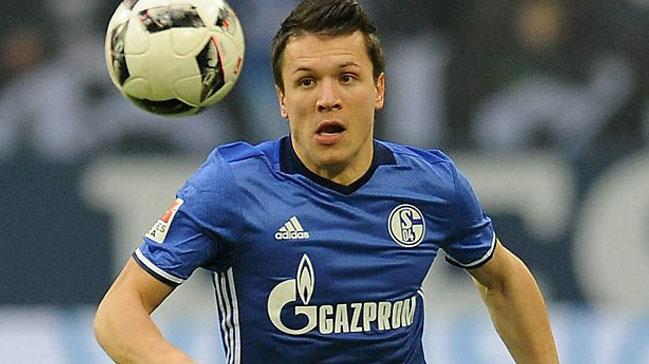 Konoplyanka'nn ilk tercihi Schalke'de kalmak