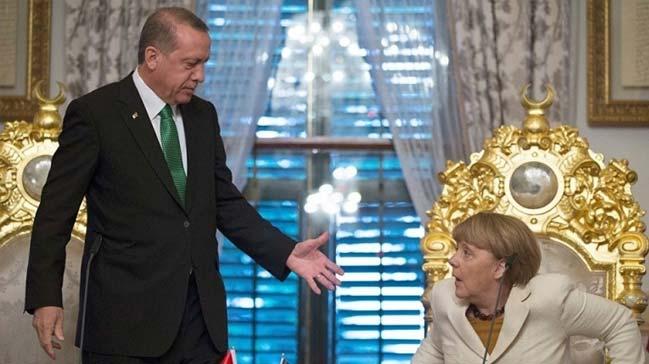 Merkel Trk dmanlnda zirve yapt