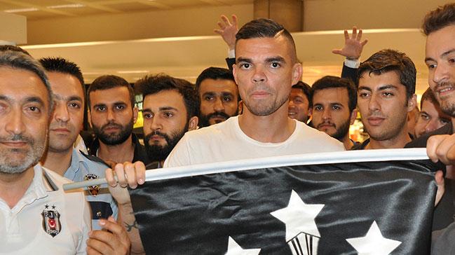 Beikta'n yeni transferi Pepe sabaha kar stanbul'a geldi