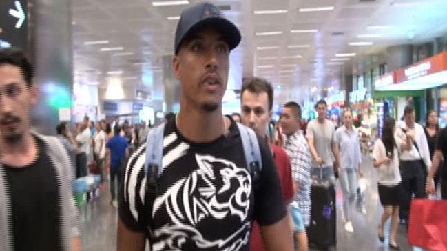 Fenerbahe'nin yeni transferi Nabil Dirar stanbul'a geldi