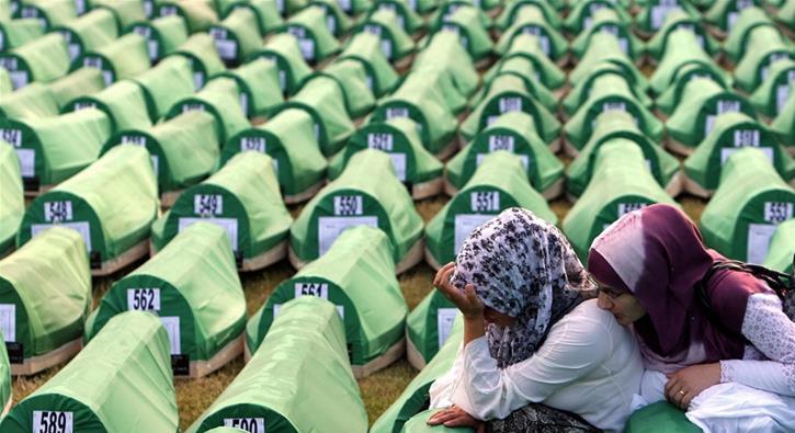 Srebrenica katliamnda hayatn kaybedenler Bosna-Hersekde anlacak