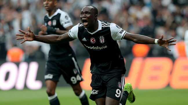 Vincent Aboubakar Beikta iin gemileri yakt, Porto'ya resti ekti