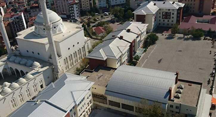 Birincilerin okulu Kartal Anadolu mam Hatip Lisesi TEOG ampiyonlarn bekliyor