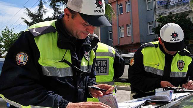 Aralarda cep telefonu kullanmna alkol gibi sk denetim ve cezalar getirilecek