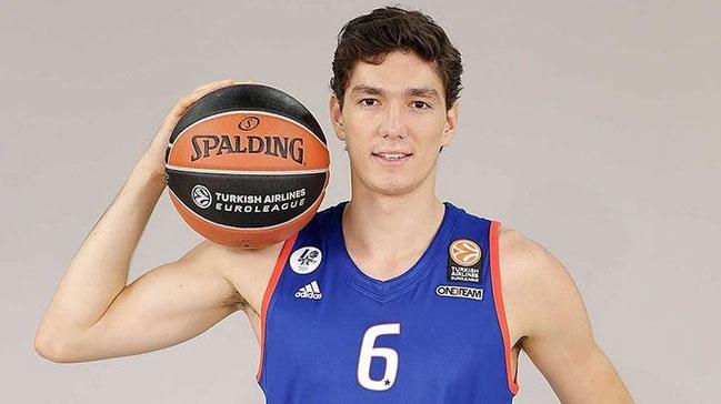 Cedi Osman Cleveland Cavaliers'la 3 yllk szleme imzalad