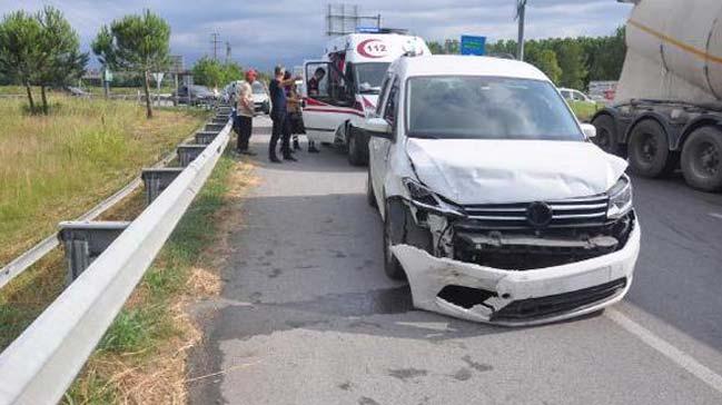 Cezaevine tutuklu gtren polis ekibi kaza yapt: 5 yaral