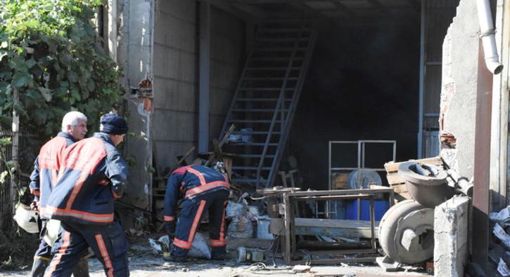 Sondakika: stanbul mraniye'de bir depoda yangn kt