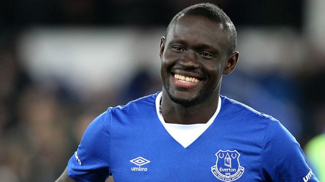 Forvet araylarn srdren Fenerbahe, Oumar Niasse iin Everton'la grmelere balad