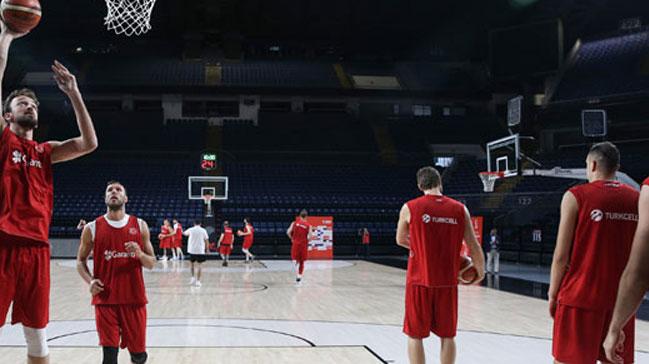 A Milli Basketbol Takm talya'ya gitti