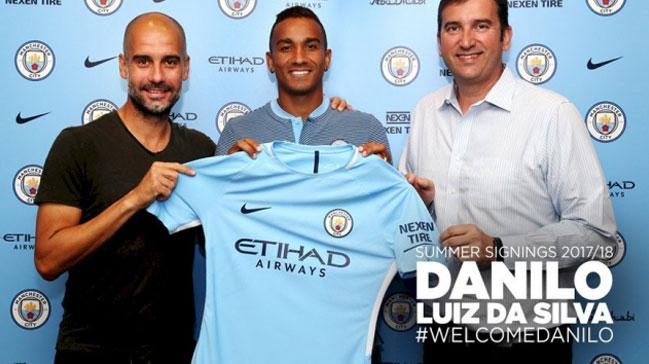 Manchester City Danilo'yu transfer etti