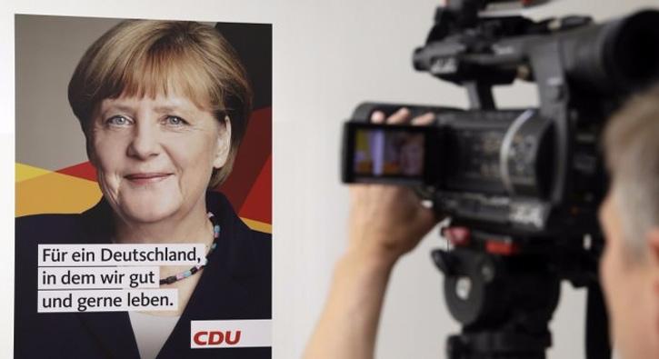 Merkel, Erdoan ve Trump' taklit etti