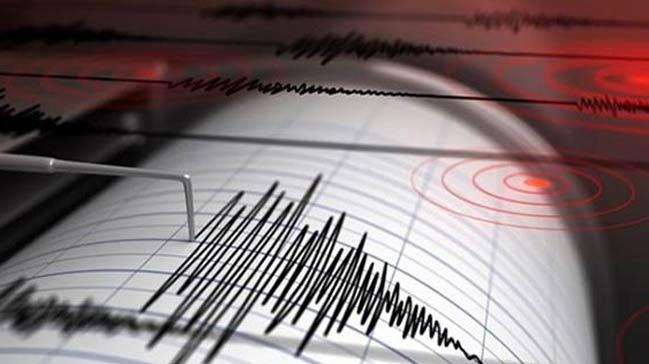 zmir ve Mula'da deprem! Aydn'da da hissedildi