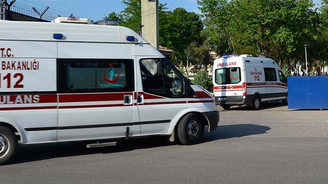 Diyarbakr'da askeri aracn geii srasnda patlama: 2 askerimiz ehit oldu