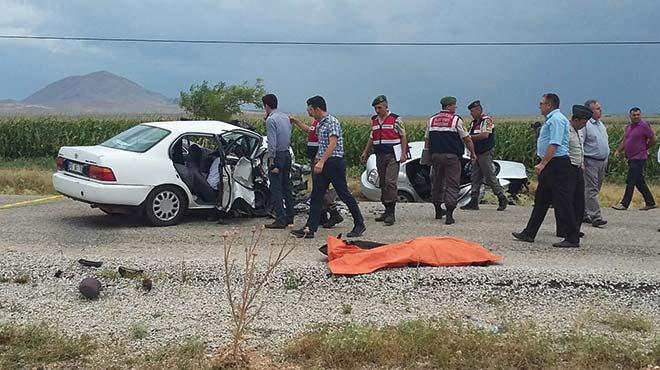 Son Dakika!.. Karaman'da trafik kazasnda 6 kii ld, 4 kii de yaraland