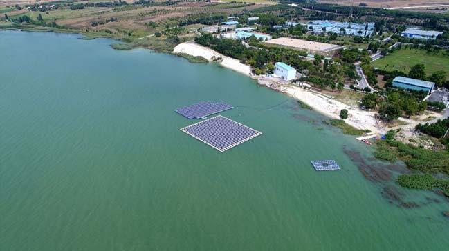 Trkiyenin ilk Yzer Gne Enerji Santrali havadan grntlendi