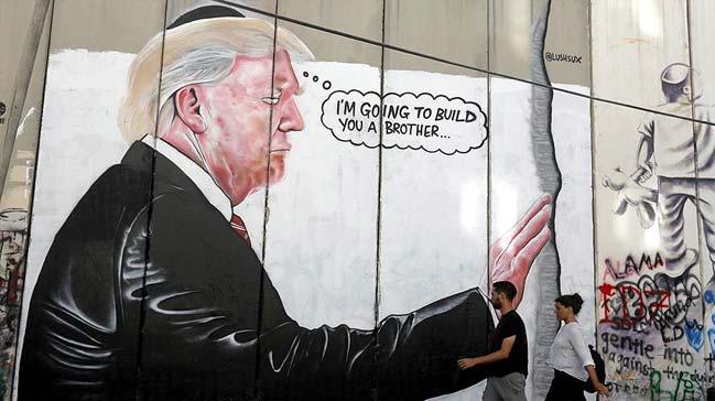 Ayrm Duvar'nda Trump'a grafitili tepki