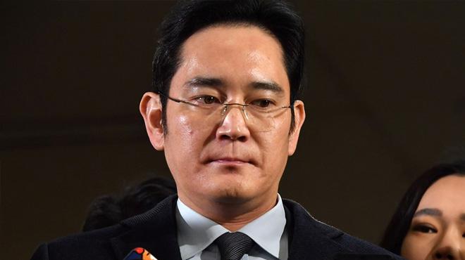 Samsung'un veliahd Lee Jae-yong'un 12 yl hapsi istendi