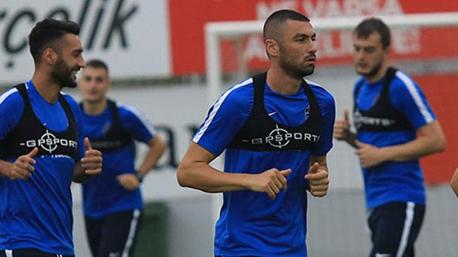 Burak Ylmaz Trabzonspor'la ilk antrenmanna kt