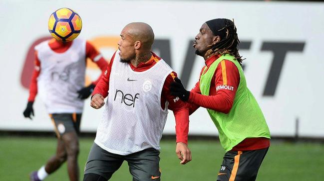 Galatasaray; Nigel de Jong, Luis Cavanda, Ryan Donk ve Lionel Carole'e veda ediyor