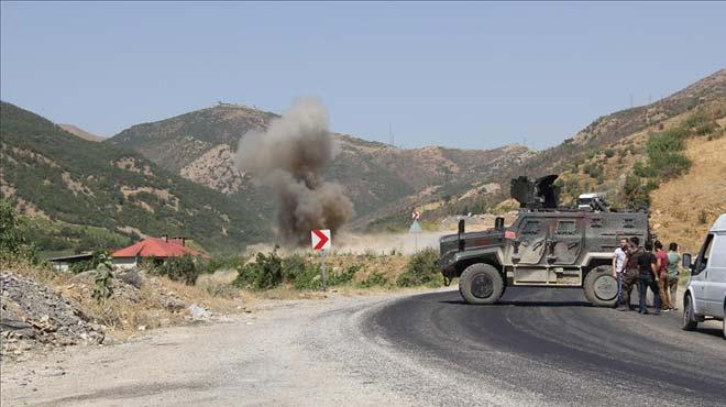 emdinlide sivil araca bombal tuzak! 2 vatanda hayatn kaybetti