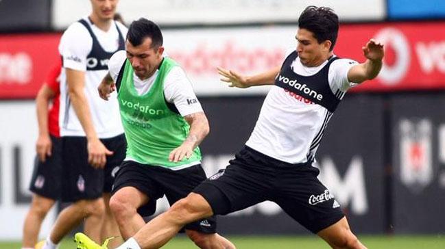 Gary Medel Beikta'la ilk antrenmanna kt