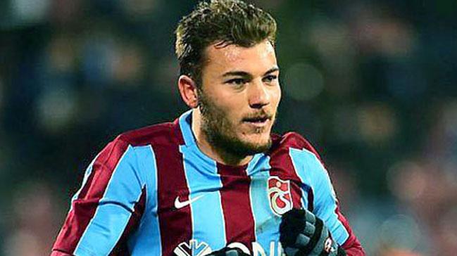 Trabzonspor Yusuf Erdoan'n szlemesini uzatyor