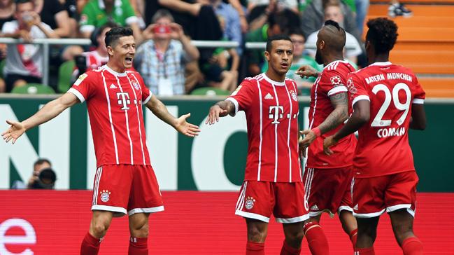 Bayern Mnih deplasmanda Werder Bremen'i Robert Lewandowski'nin att gollerle 2-0 malup etti