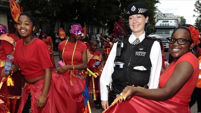 Londra'nn nl 'Notting Hill Karnaval' balad