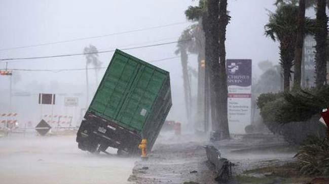 Houston'da mahsur kalan 2 bin kii kurtarld