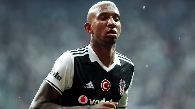 Beikta Talisca iin Benfica'yla masaya oturuyor