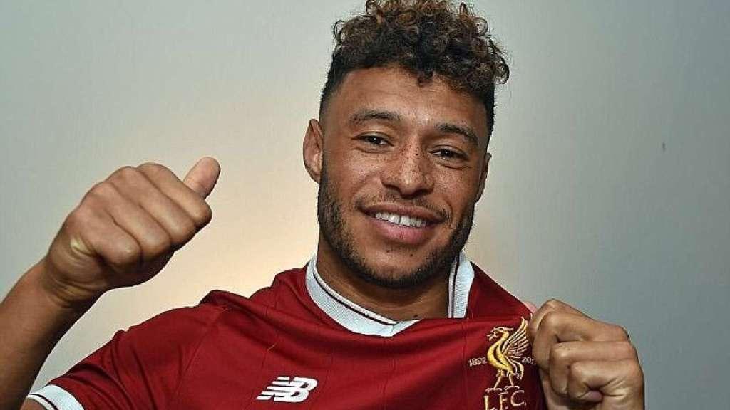 Liverpool, Alex Oxlade-Chamberlain'in iini bitirdi