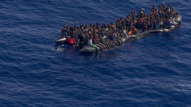 Akdeniz'de gmen gemisi batt: 100'den fazla kayp