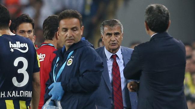 Giuliano'nun penalt golnden sonra enol Gne ve Aykut Kocaman arasnda gerginlik yaand