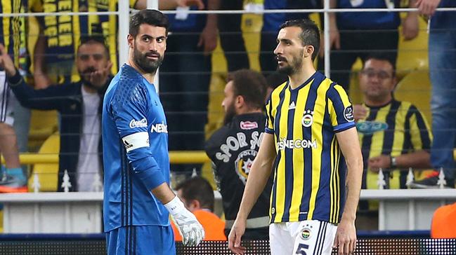 Fenerbahe'de Volkan Demirel ve Mehmet Topal alternatif oyuncu haline geldi