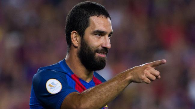 Arda Turan devre arasnda Galatasaray'a geliyor