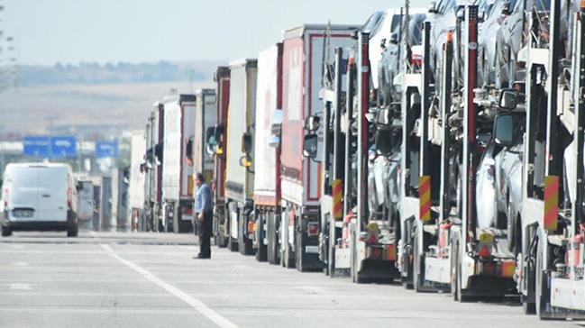 Edirne'de 5 kilometrelik TIR kuyruu olutu