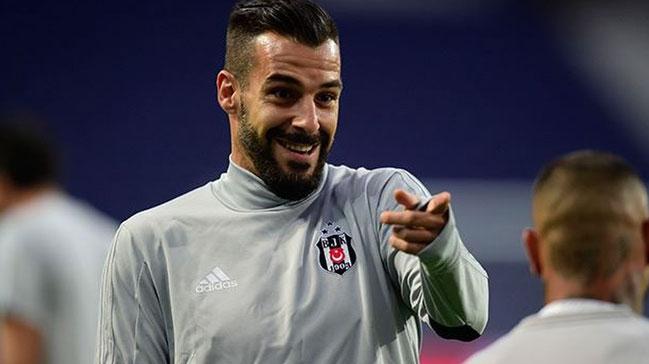 Japon takm Kashima Negredo'ya talip oldu