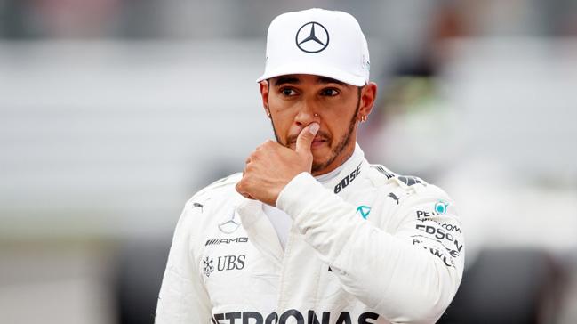 Formula 1'de Japonya Grand Prix'sine Lewis Hamilton ilk sradan balayacak