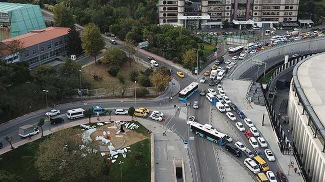 Beikta'taki ehitler Tepesi'ne 'ehitler Ant' yapm balad