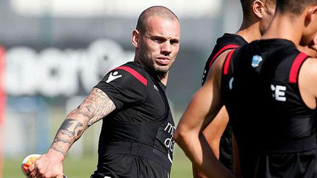 Sneijder'in menajerinden Sper Lig hamlesi!