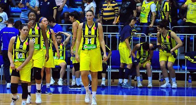 Fenerbahe ilk galibiyetini ald