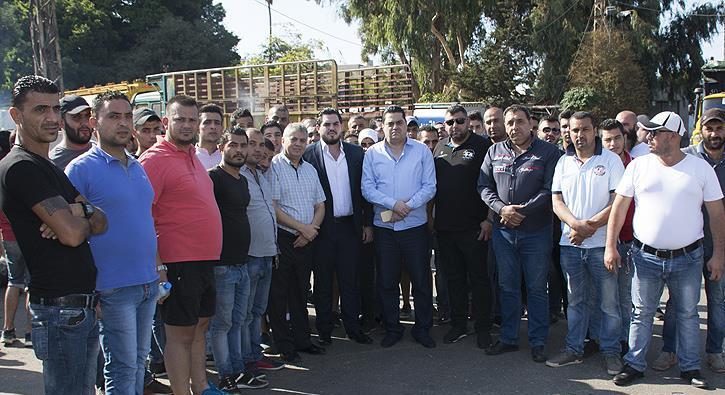 Trk rnlerinin Beyrut limanna nakledilmesi karar protesto edildi