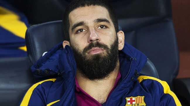 Barcelona'da Arda Turan sakatl sebebiyle kadro d brakld